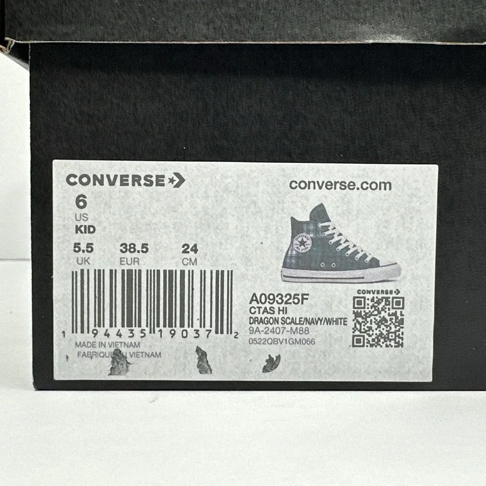 Converse Chuck Taylor Plaid Dragon Scale/Navy/White - Kid Size 6 **NEW**